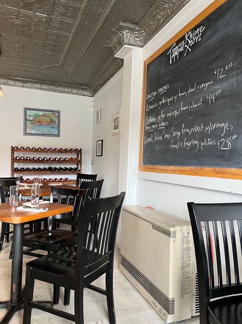 Taverna Khione, Brunswick