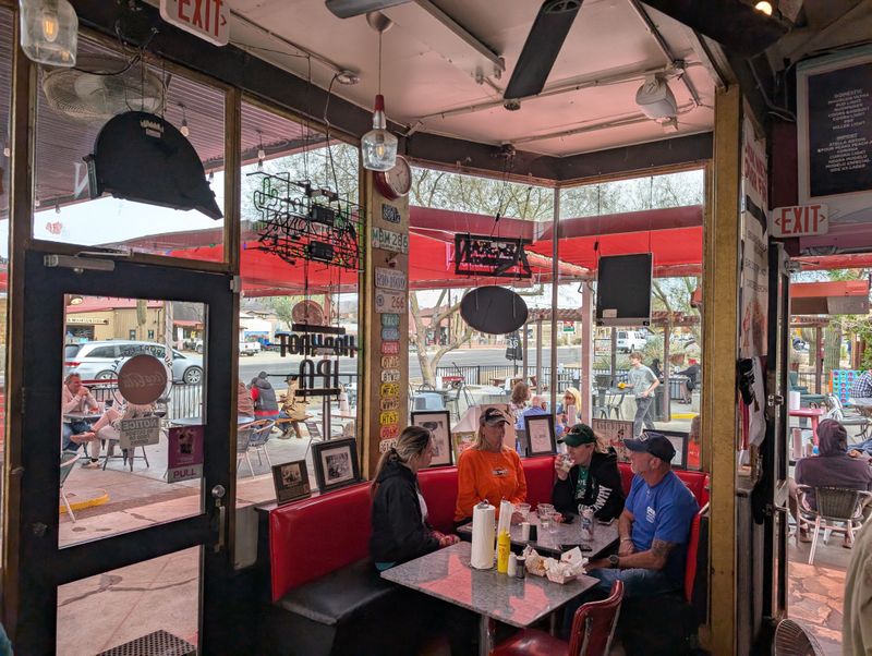 Big Earl's Greasy Eats