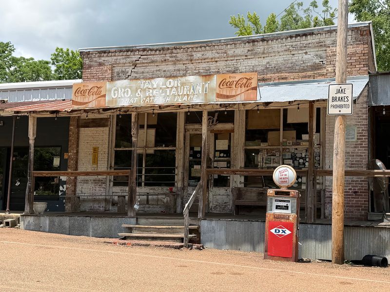 Taylor Grocery