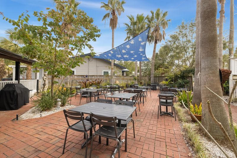 Island Hotel (Former General Store)