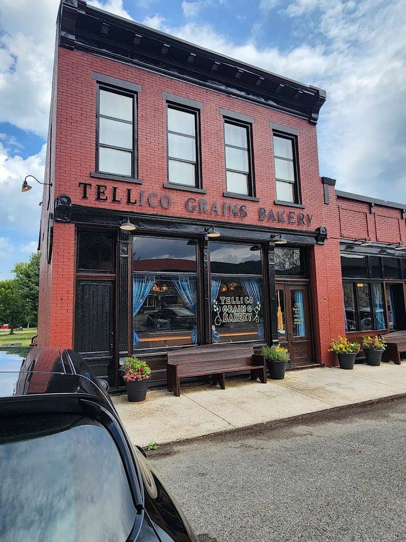 Tellico Grains Bakery