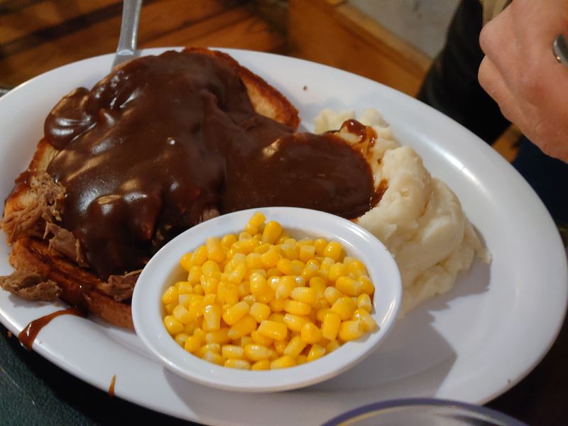 Gravy That’s Pure Comfort In Every Spoonful