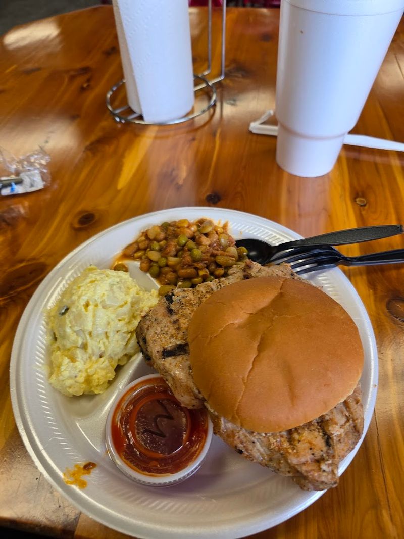 A Scent So Good, It Demands Your Attention