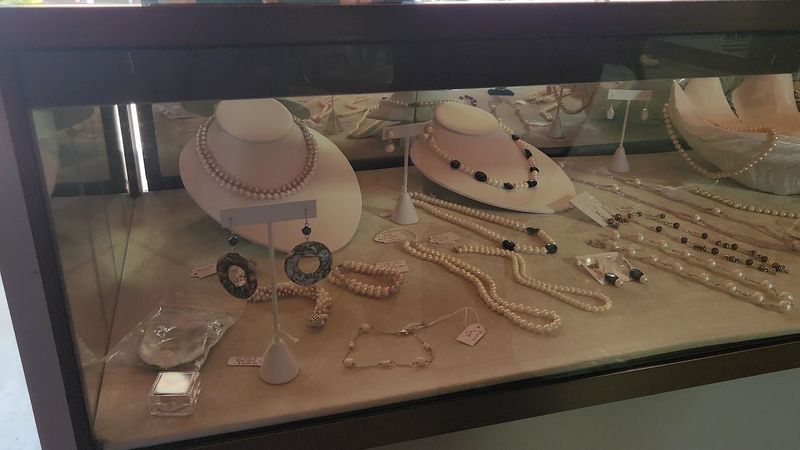 Tennessee River Freshwater Pearl Museum