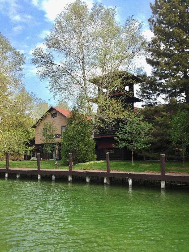 Hack-Ma-Tack Inn & Restaurant