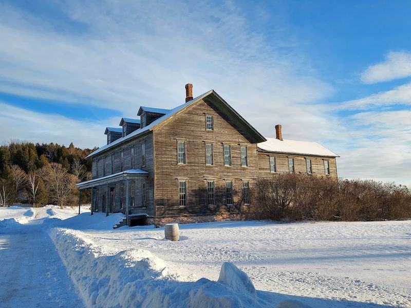 Fayette Historic Townsite, Garden