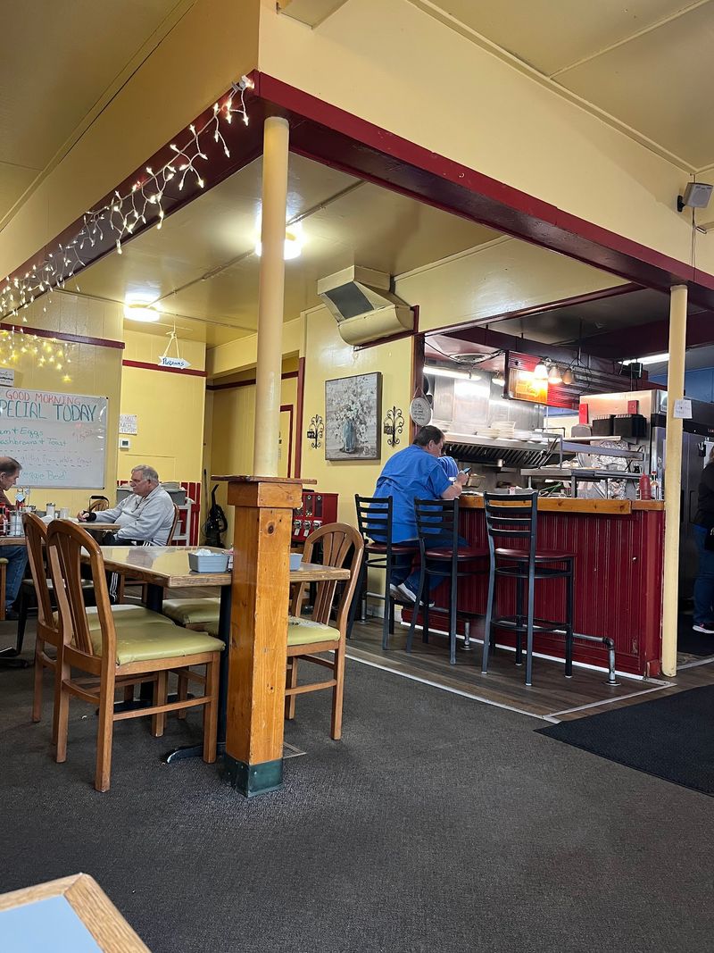 Terry's Breakfast & Lunch