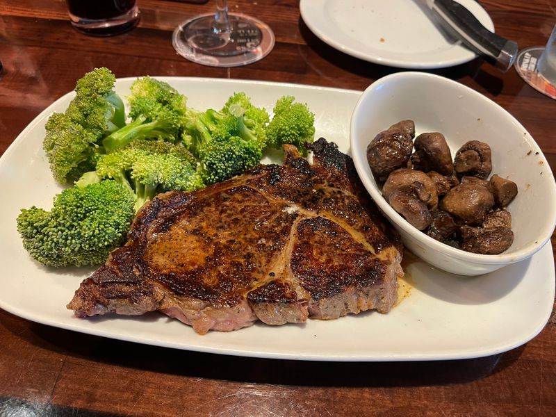 LongHorn Steakhouse – Wixom