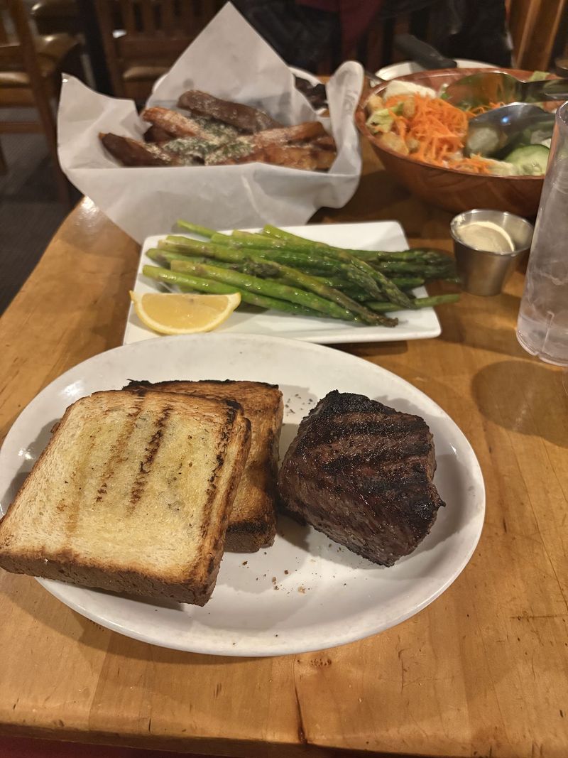 Texas Toast Keeps The Steak Company