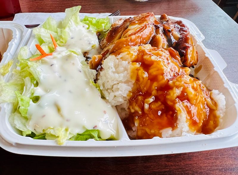 That Creamy Salad Dressing Deserves Its Own Fan Club That Creamy Salad Dressing Deserves Its Own Fan Club