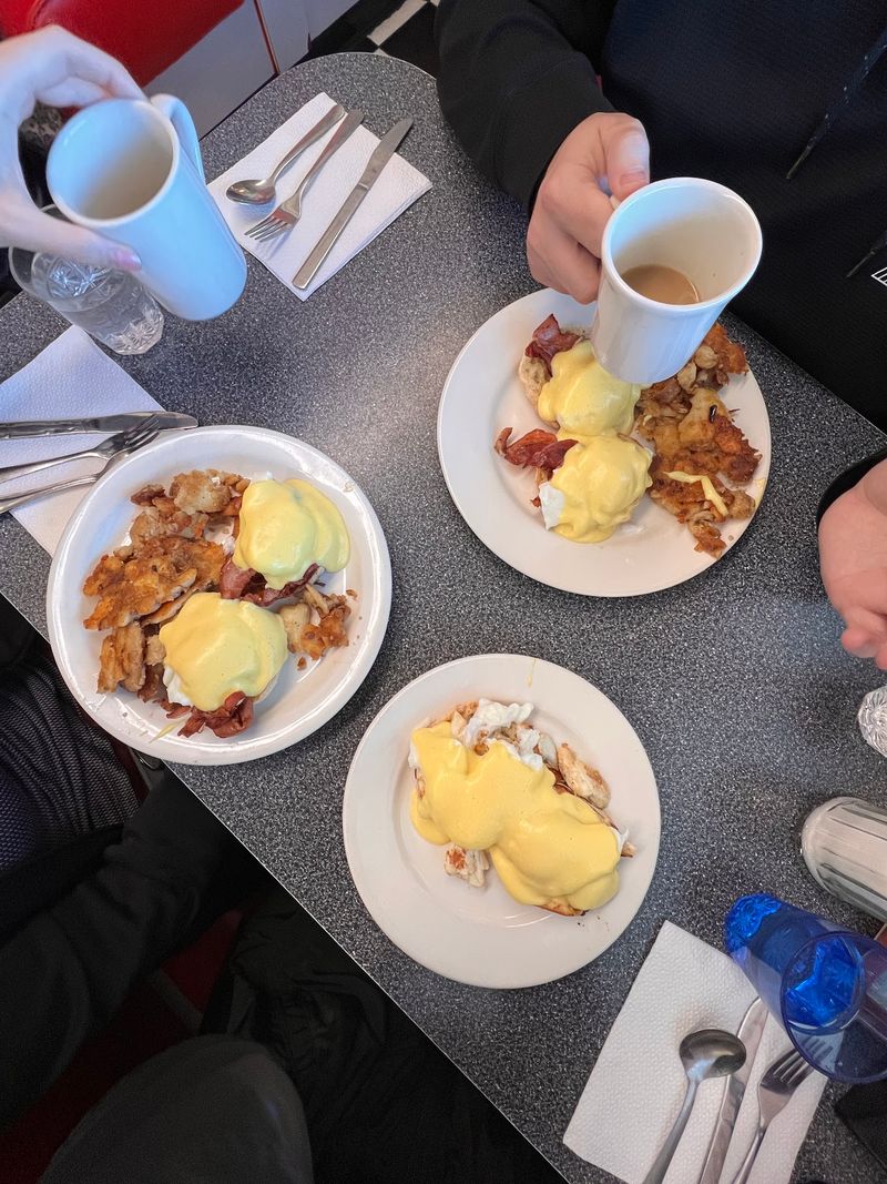 That Jaw-Dropping Crab Benedict