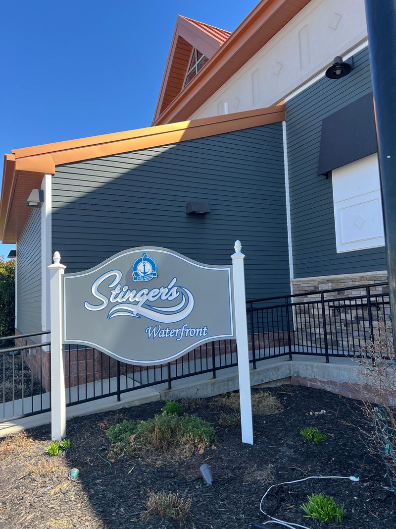 Crab Cakes Worth Writing Home About