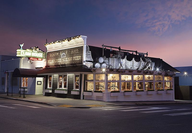 The Old Clam House – Bayshore Boulevard's Survivor