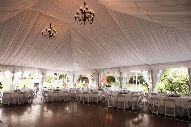 Publick House Historic Inn