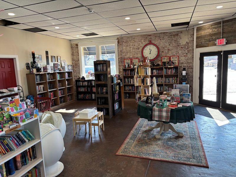 Tark's Storied Brew, Marion