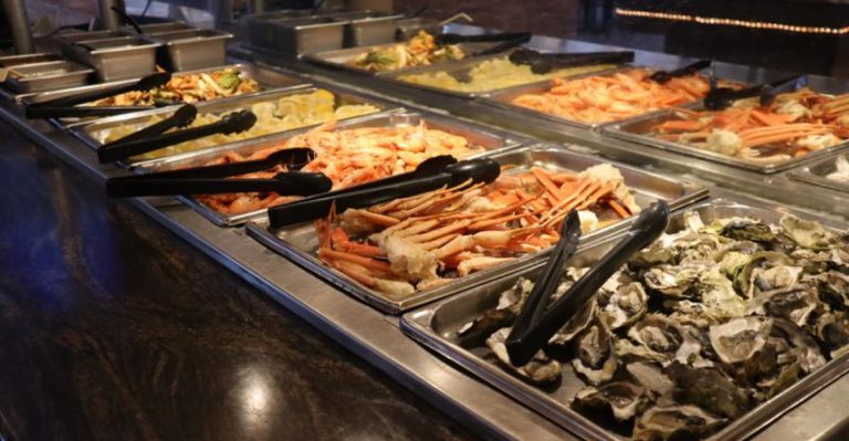 The 2026 Colorado Fried-Chicken Buffets Locals Will Cross Counties For