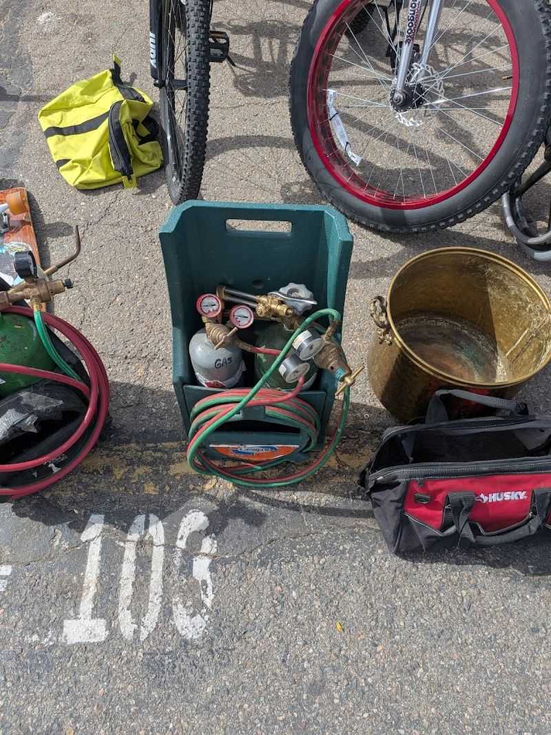 What Vendors Actually Sell Here