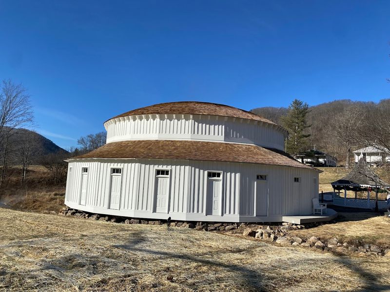 The Saturday Sound Bath Experience Worth Waking Up Early For