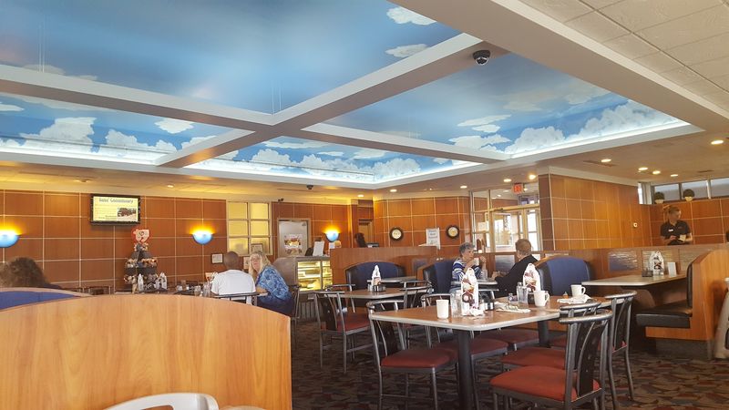 Russ’ Restaurant, Grand Rapids