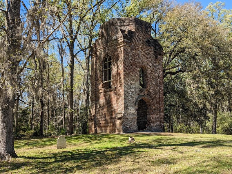 The Abandoned Colonial Town That Time Forgot