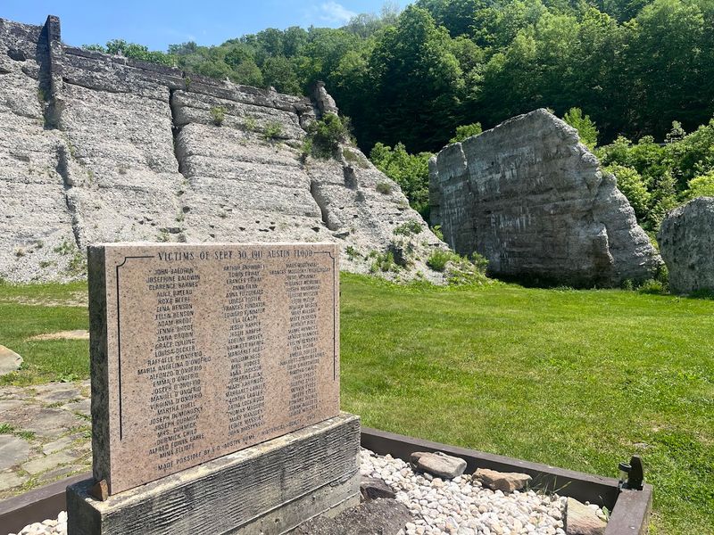 How The Park Honors The People Who Perished