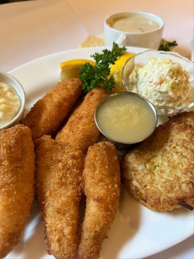  Golden Confidence On A Plate