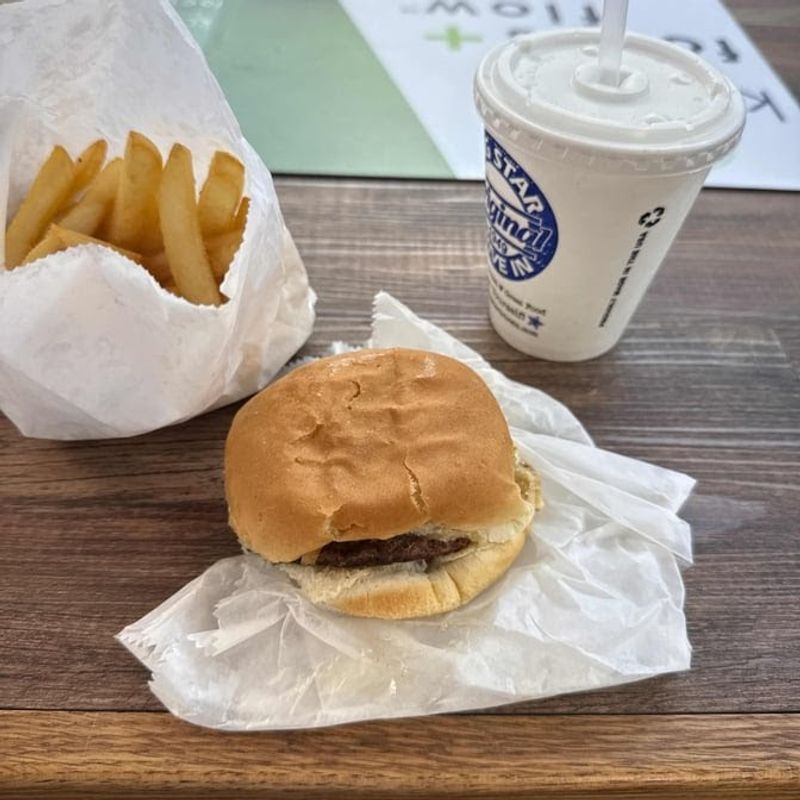 Cheeseburgers That Actually Earn The Hype