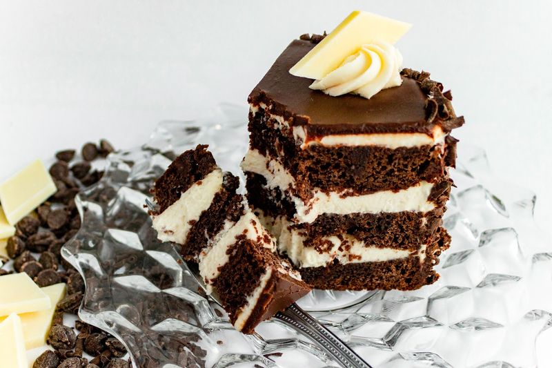 The Opera Cream Cake That People Drive For