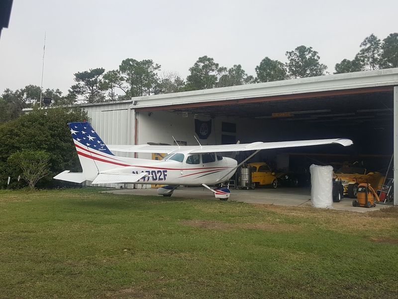 The Airstrip And Plane Rides That Add A Sky-High Dimension The Airstrip And Plane Rides That Add A Sky-High Dimension