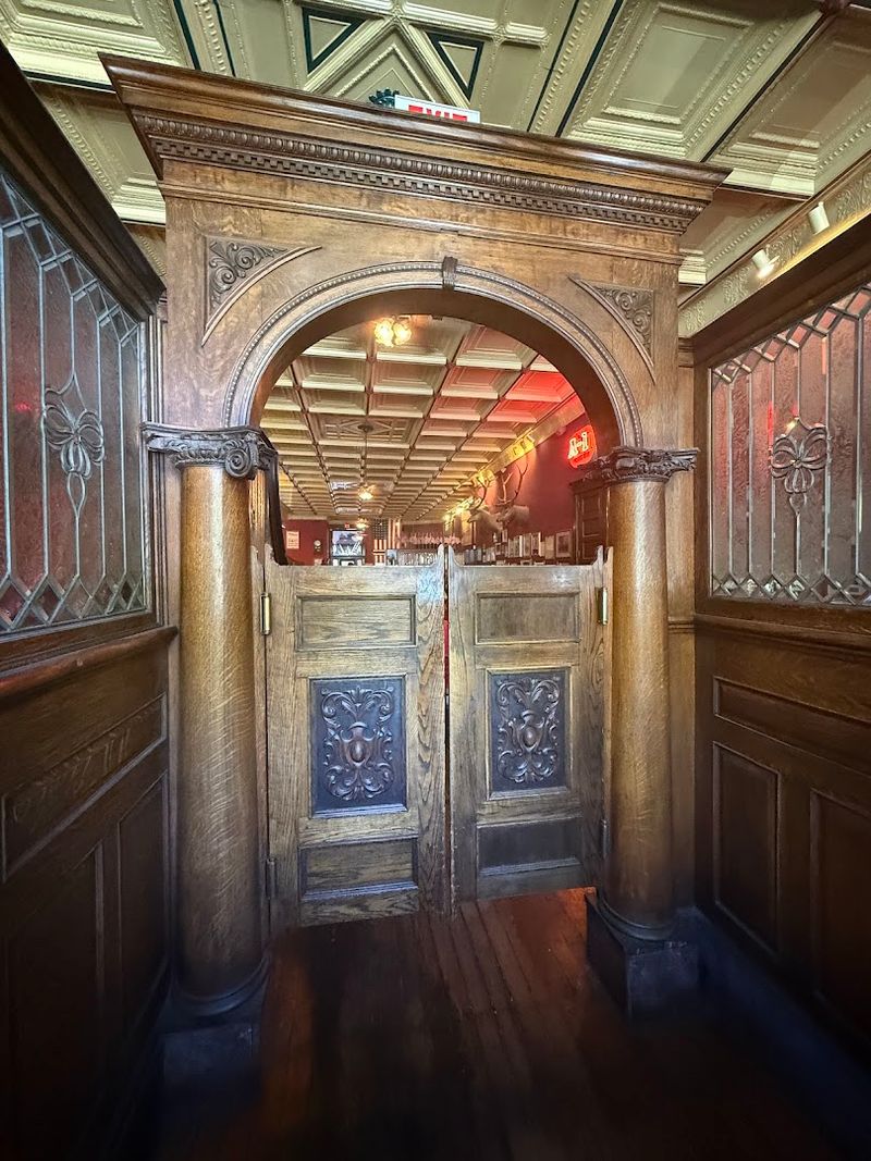 The Ambiance That Makes Every Meal Feel Epic