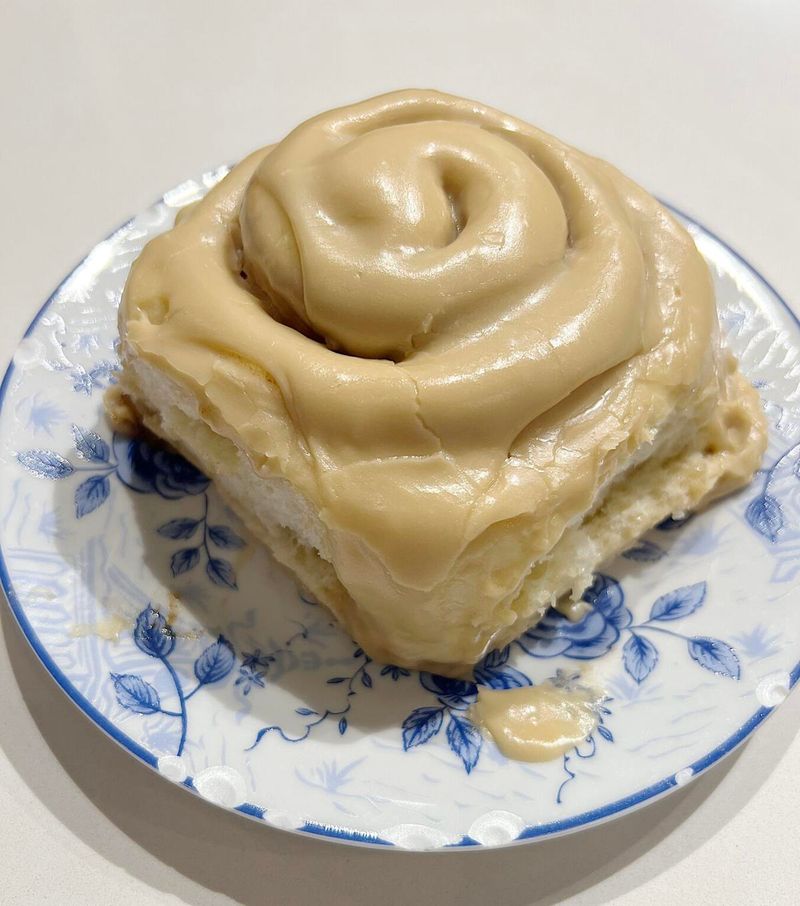 The Amish Cinnamon Roll 