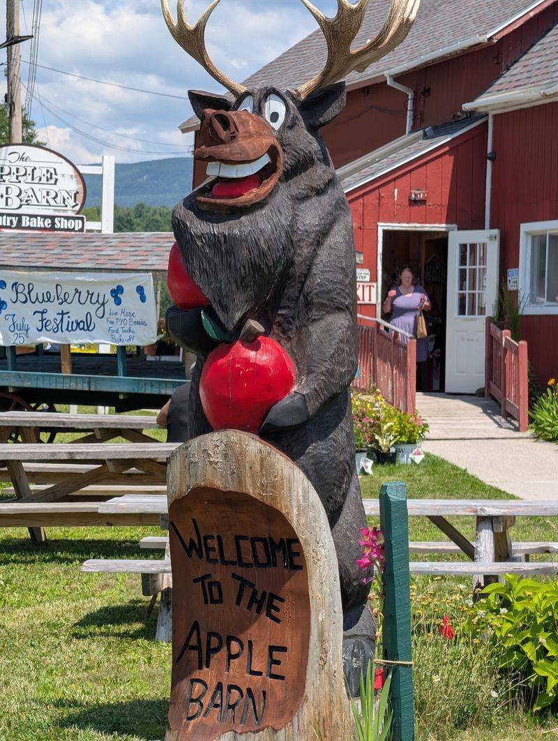 The Apple Barn And Bakeshop