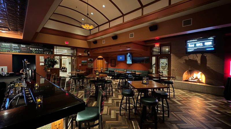 Grumpy Goat Tavern – Elgin