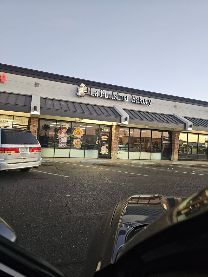 The Storefront That Doesn’t Announce Itself
