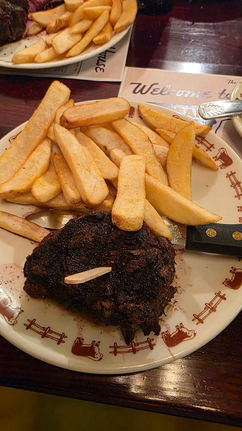 The Historic Charcoal Grill That Still Does All The Heavy Lifting