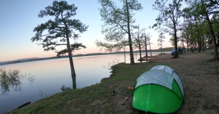 The Arkansas Lakeside Retreat Locals Call Their Peaceful Hidden Spot