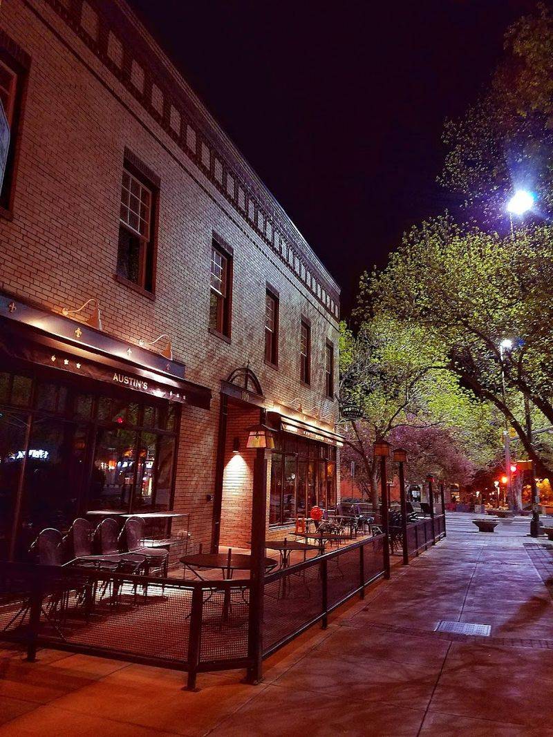 Town Pump Bar: Open Since 1909