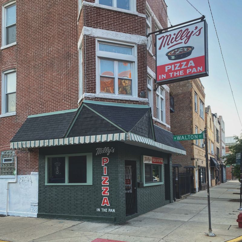 Milly's Pizza In The Pan