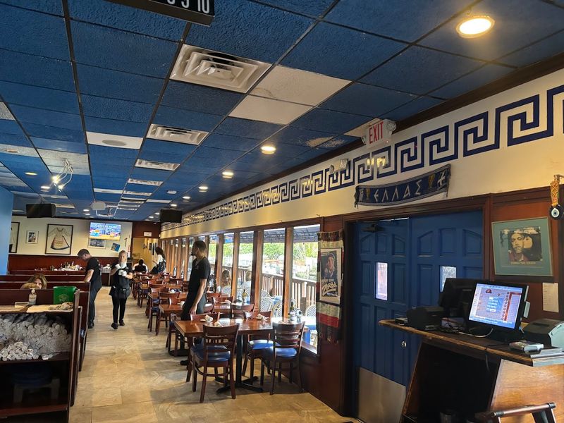 The Atmosphere And Decor That Transport You The Atmosphere And Decor That Transport You