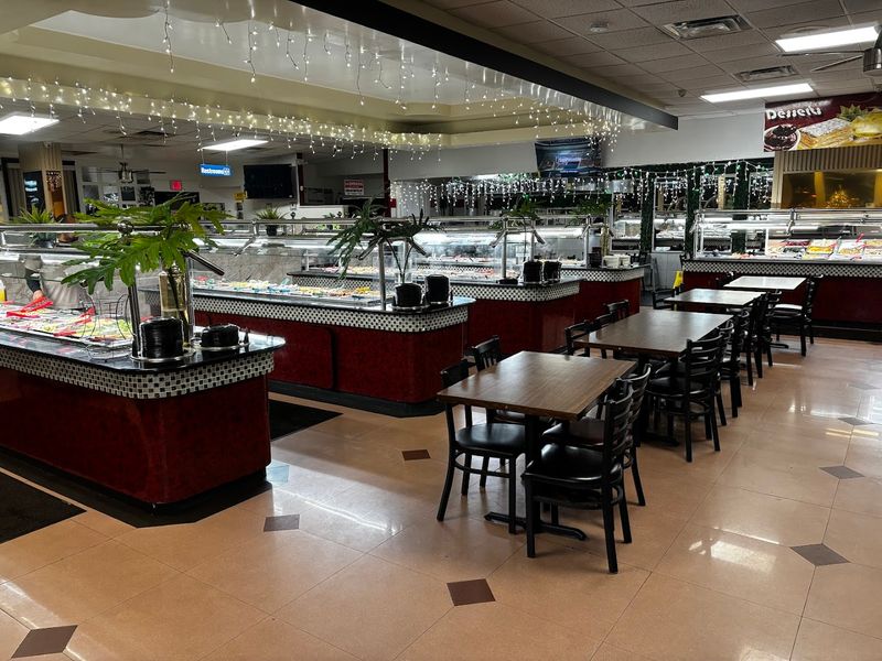 The Atmosphere And Dining Room Setting