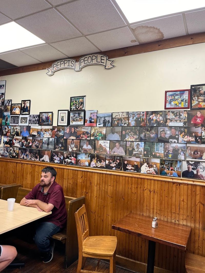 Staff Energy Turns First-Time Visitors Into Regulars Instantly