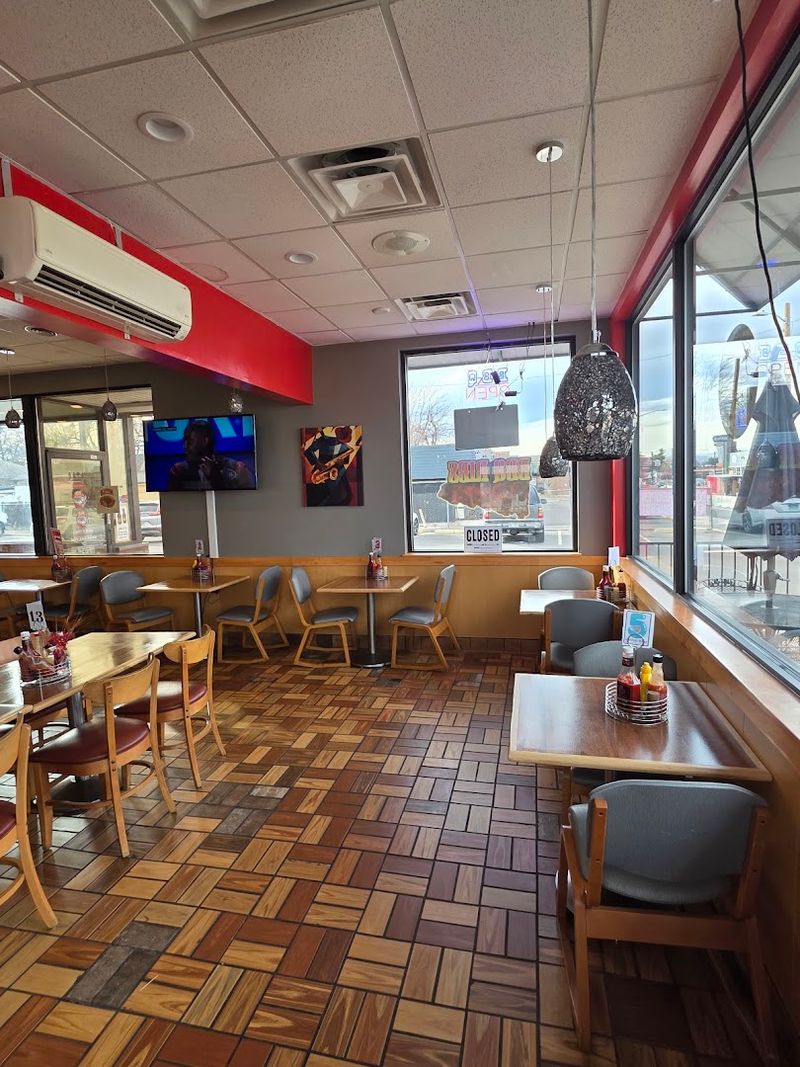 The Atmosphere Inside Catfish King Feels Like A Reunion You Were Invited To