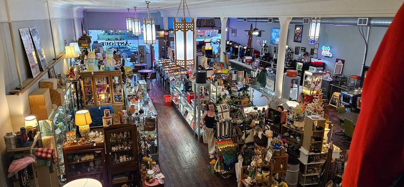 Hours, Days, and When to Plan Your Visit