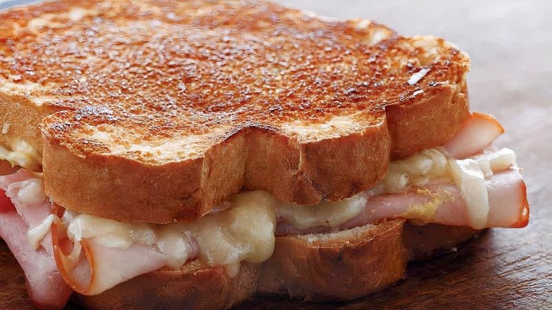 Budget Breakfast Sandwiches That Hit the Spot Fast