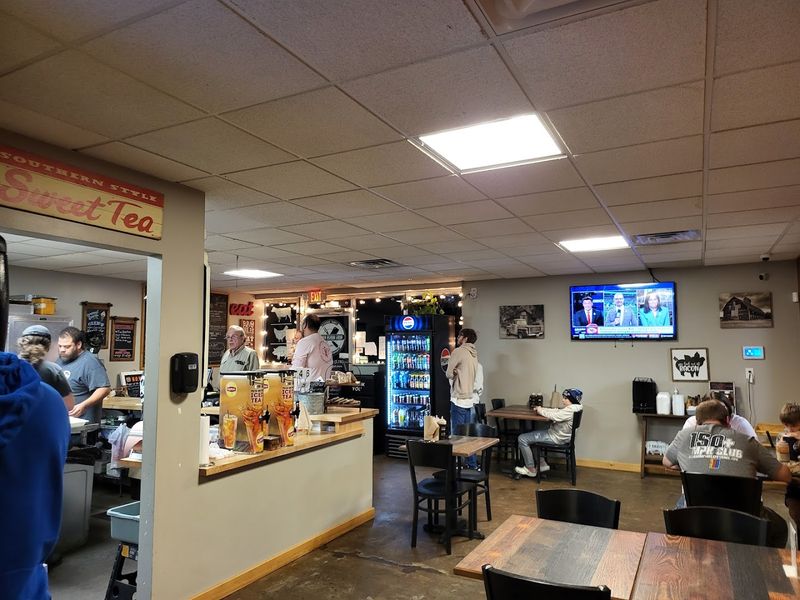 Sauces, Rubs, and Taking the Flavor Home