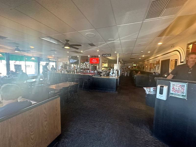 Dine-In, Takeout, And Delivery Options