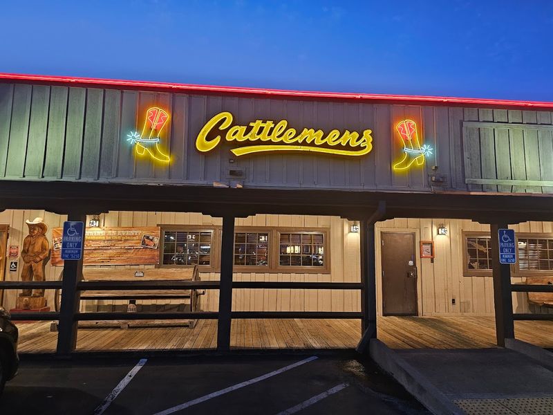 Why Cattlemens Earns Its Place Among California's Steakhouse Legends