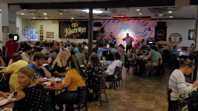 Live Music That Turns Dinner Into A Party