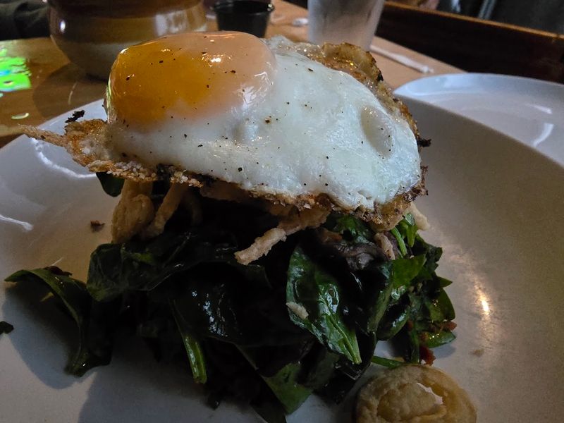 Brunch at FlipSide Is a Hidden Strength