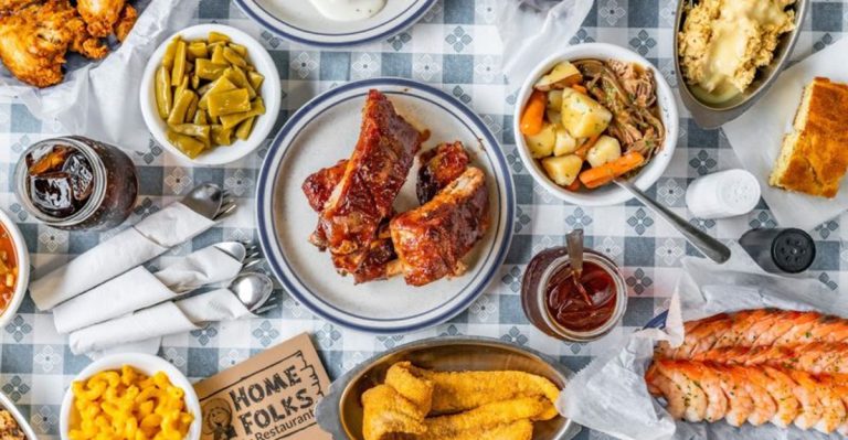 The Authentic Tennessee All-You-Can-Eat Buffet With Old-School Charm